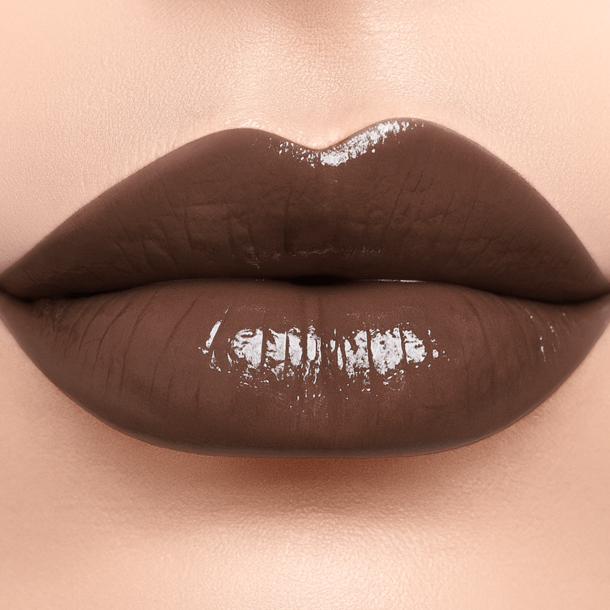 butter-gloss-brillant-hydratant-repulpant-vitamine-e-longue-tenue-12H-waterproof-my-lip-cream-by-monica