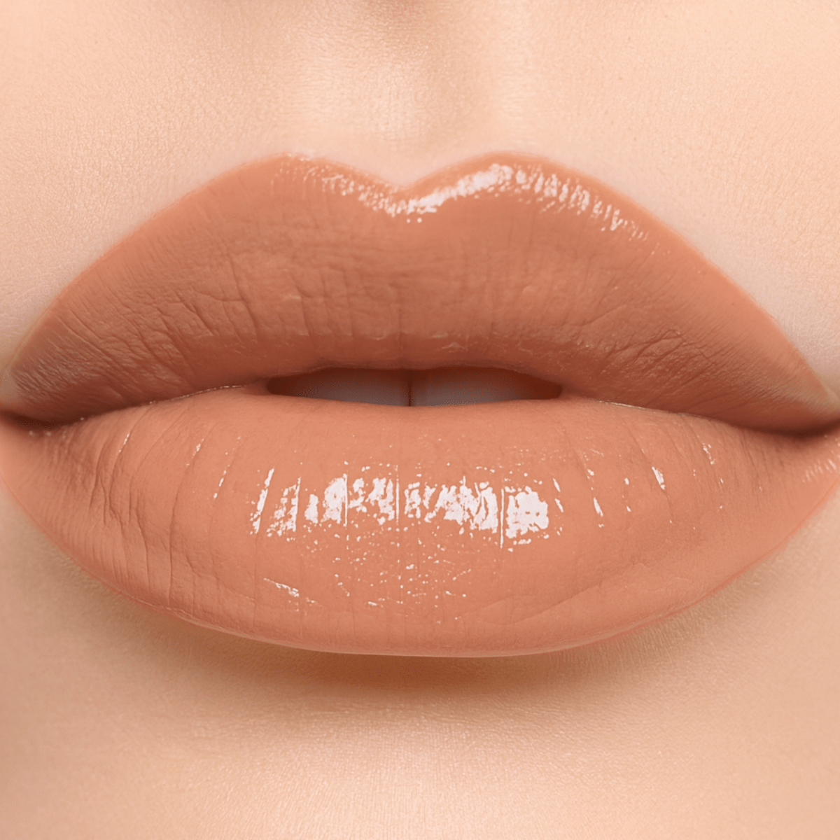butter-gloss-brillant-hydratant-repulpant-vitamine-e-longue-tenue-12H-waterproof-my-lip-cream-by-monica