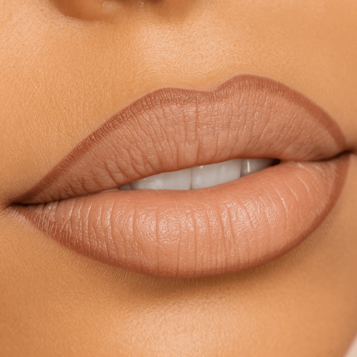 crayon-contour-des-levres-mat-cremeux-waterproof-longue-tenue-sans-transfert-perfect-line-24h-lips-by-monica