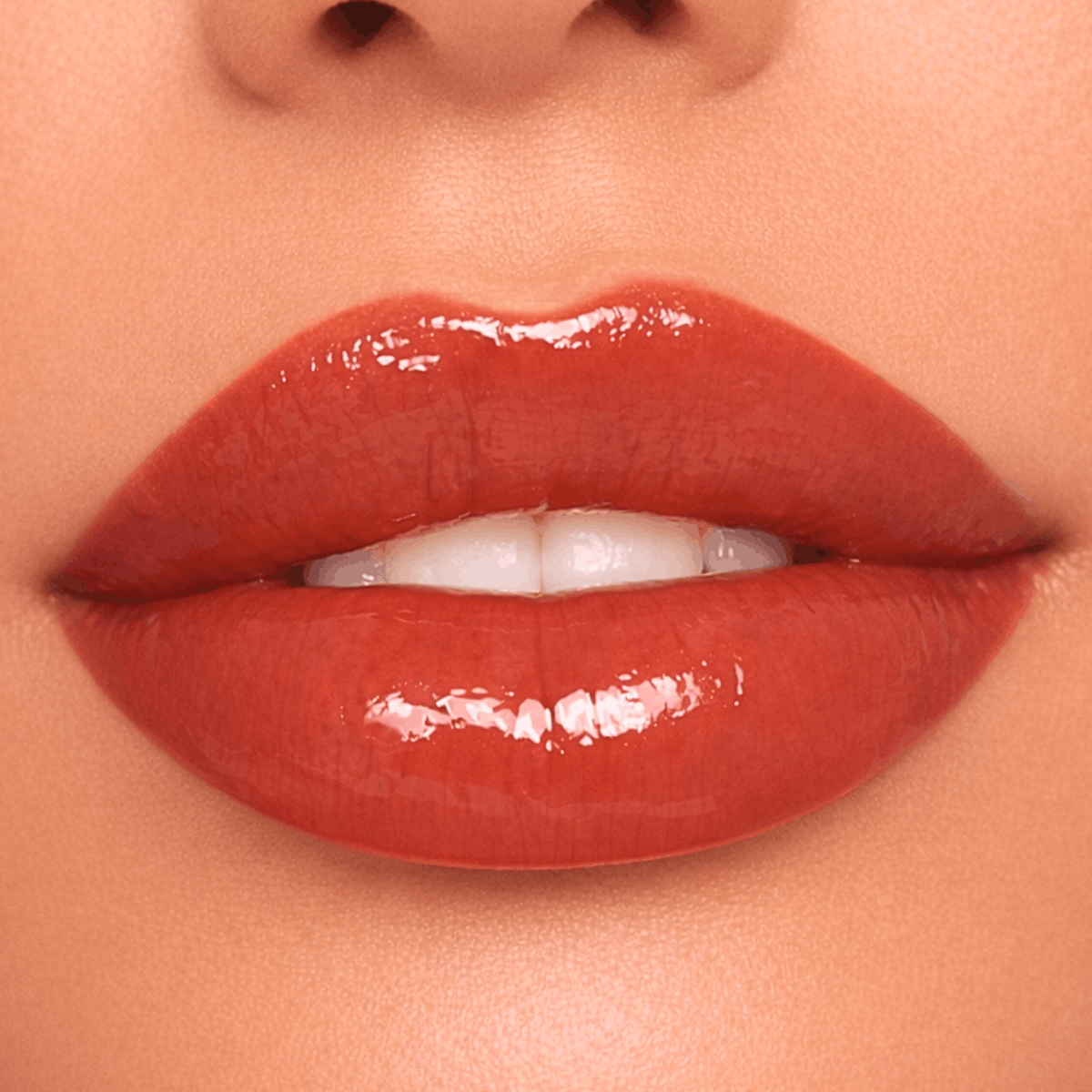 gloss-brillant-repulpant-hydratant-longue-tenue-waterproof-sans-transfert-iconic-lips-by-monica