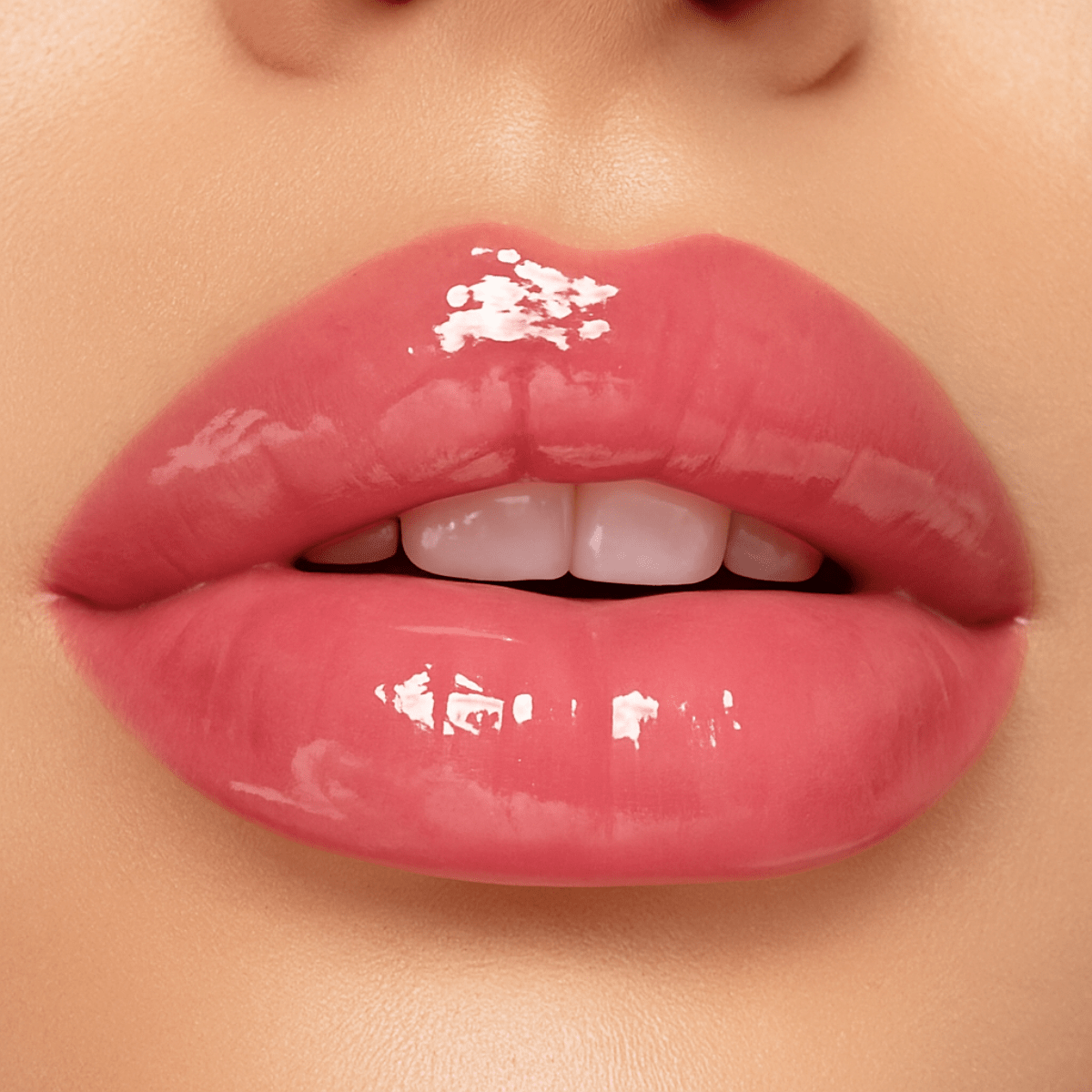 gloss-brillant-repulpant-hydratant-longue-tenue-waterproof-sans-transfert-iconic-lips-by-monica