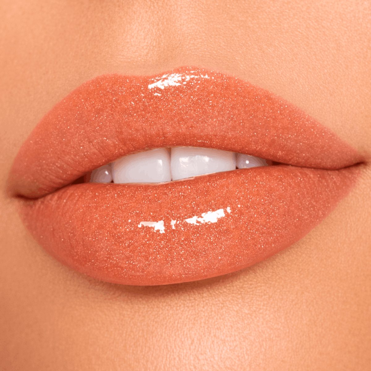 gloss-repulpant-brillant-non-collant-hydratant-longue-tenue-waterproof-plump-up-by-monica