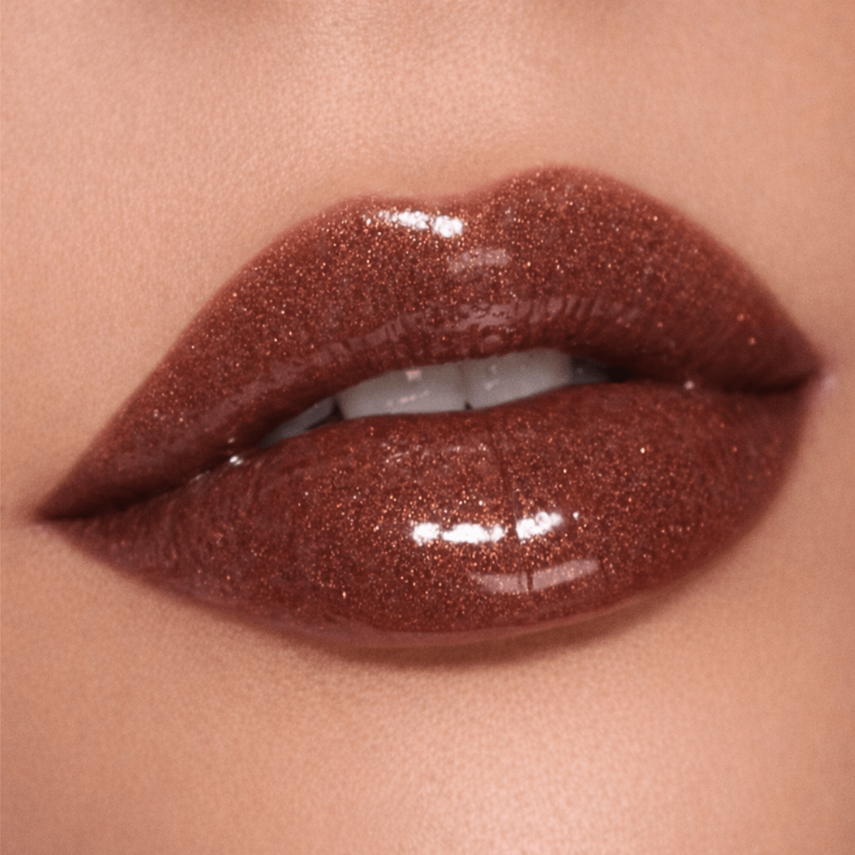 gloss-paillete-brillant-leger-hydratant-non-collant-diamond-kiss-lips-by-monica