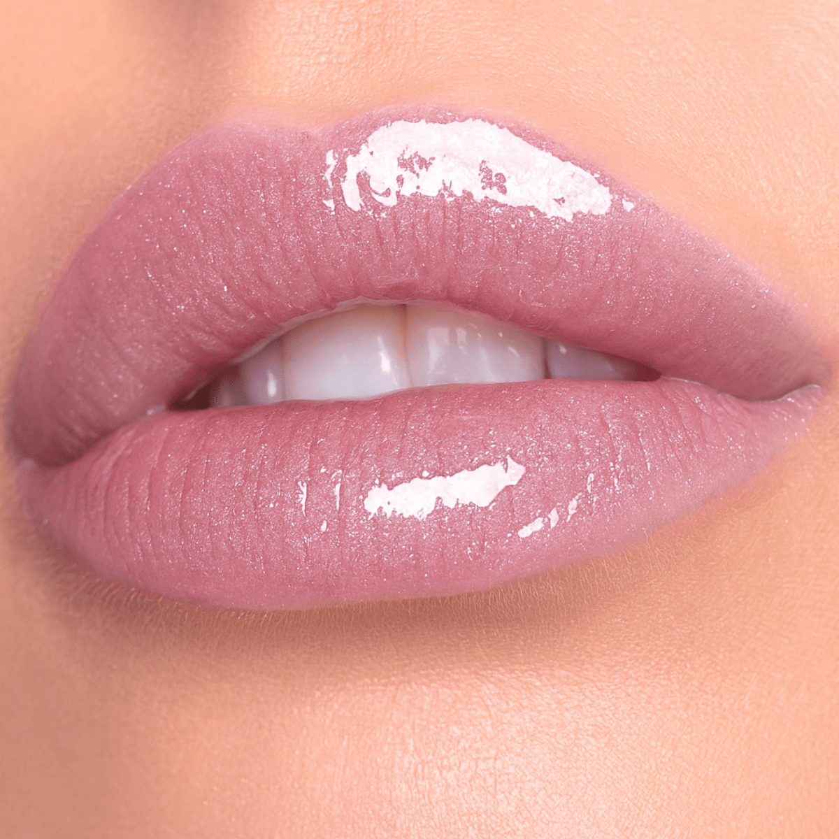 gloss-paillete-acide-hyaluronique-repulpant-hydratant-longue-tenue-waterproof-non-collant-hyaluronic-lift-by-monica