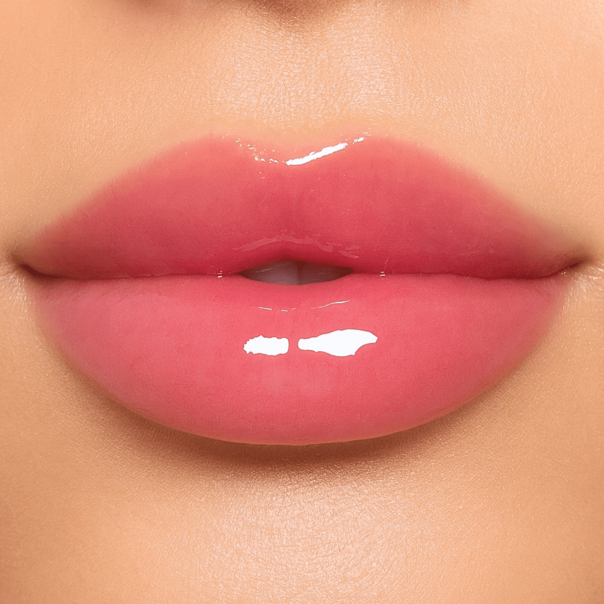 huile-a-levres-nourrissante-teinte-soin-hydratant-repulpant-juicy-lip-oil-by-monica