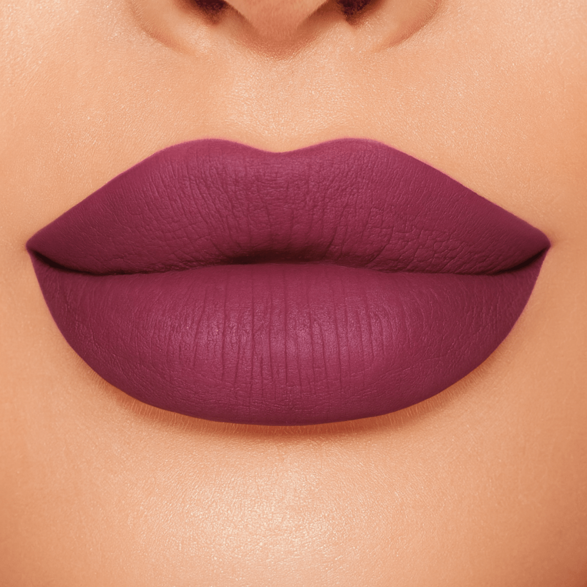 rouge-a-levres-mat-liquide-veloute-longue-tenue-waterproof-confortable-sans-transfert-super-stay-24H-lips-by-monica