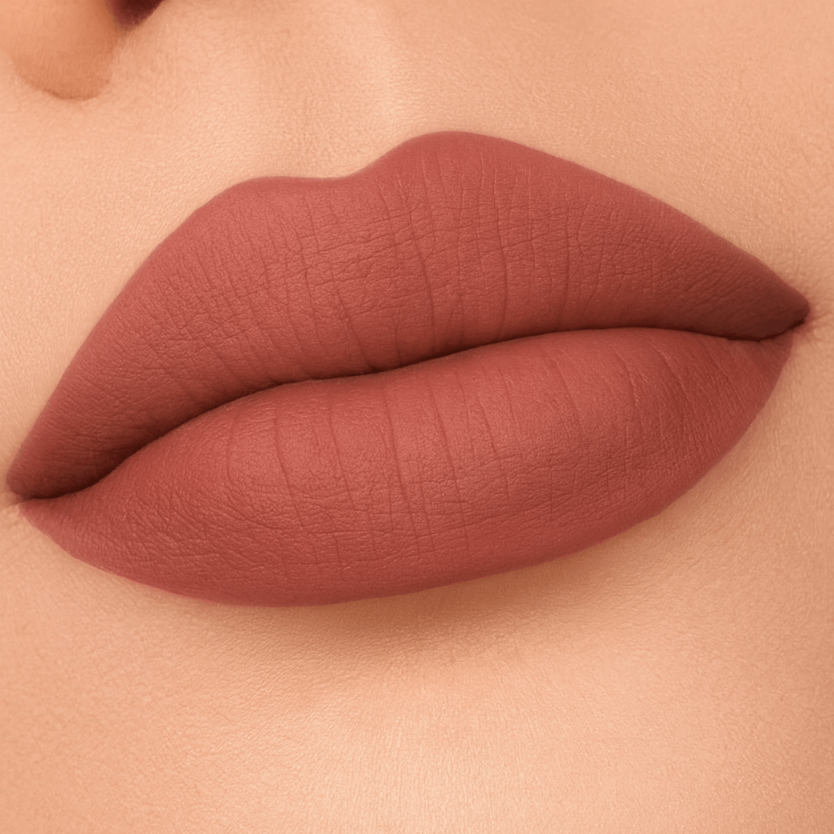 rouge-a-levres-mat-cremeux-longue-tenue-waterproof-confortable-sans-transfert-nude-intense-lips-by-monica